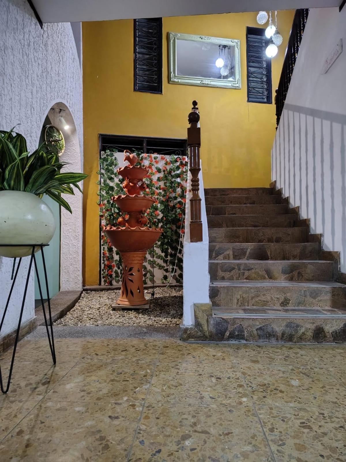 The Chill In Mansion Hostel Santa Marta Exterior photo